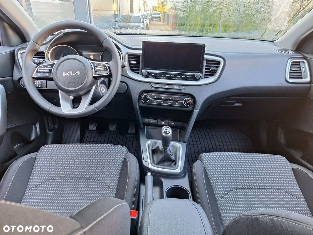 Kia XCeed - 22