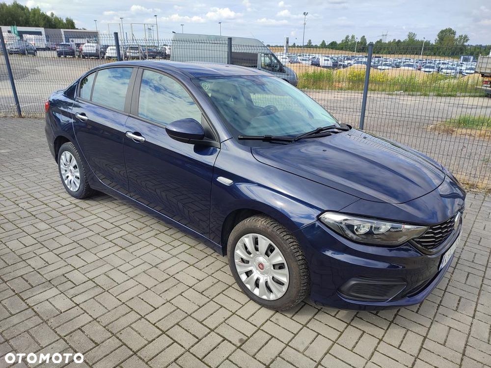 Fiat Tipo 1.4 16V Easy EU6d - 10