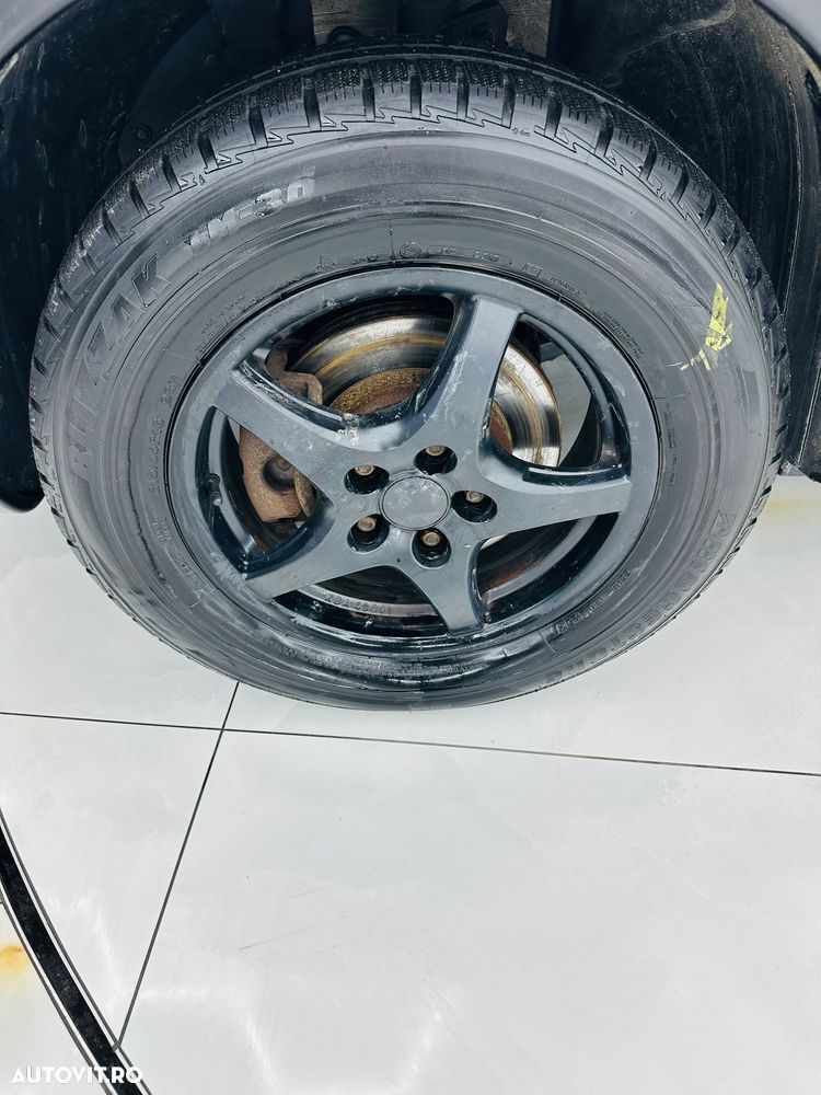 Nissan Qashqai 2.0 DCI 4 x 4 DPF Aut tekna - 9