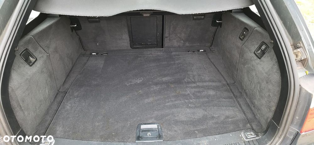 BMW Seria 5 525d - 13