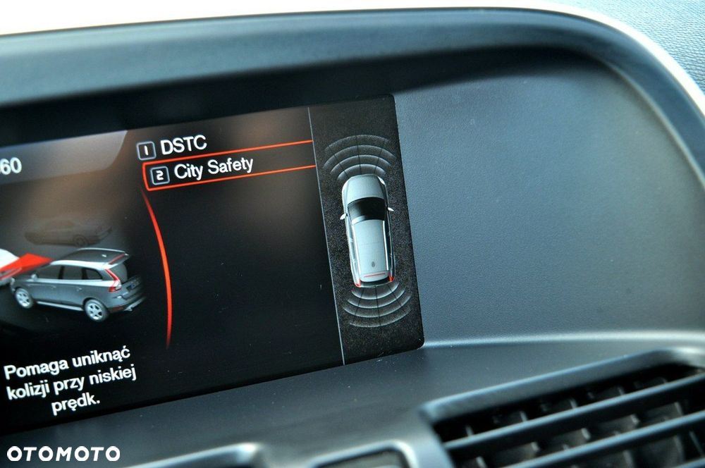 Volvo XC 60 D3 R-Design - 23