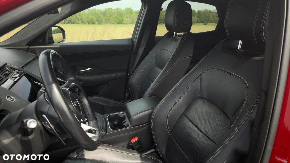 Jaguar E-Pace 2.0 D200 mHEV AWD R-Dynamic SE - 14