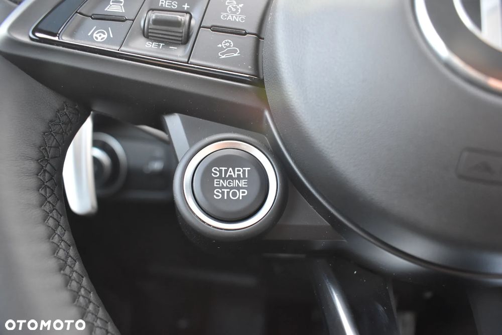 Alfa Romeo Stelvio 2.0 Turbo Veloce Q4 - 27