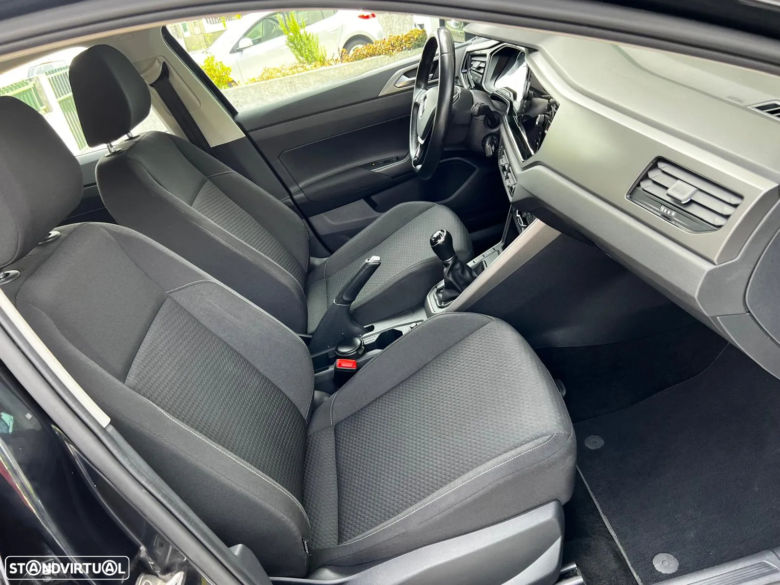 VW Polo 1.0 Trendline - 18