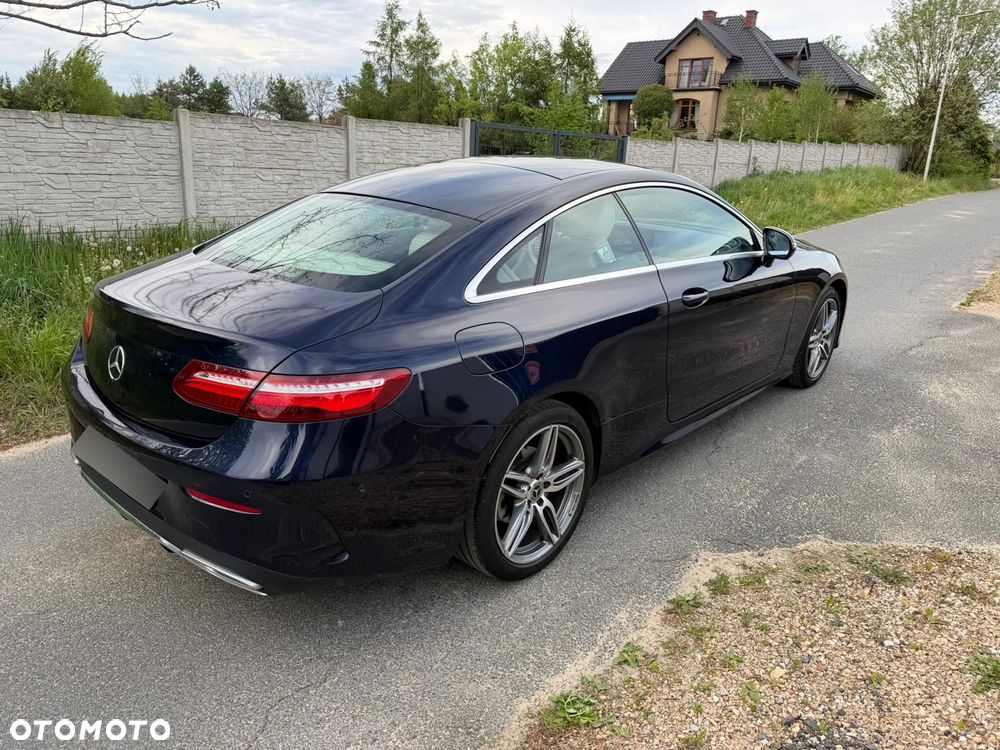 Mercedes-Benz Klasa E 220 d 4-Matic 9G-TRONIC - 4