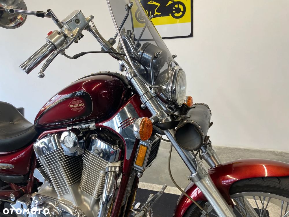 Suzuki Intruder - 21