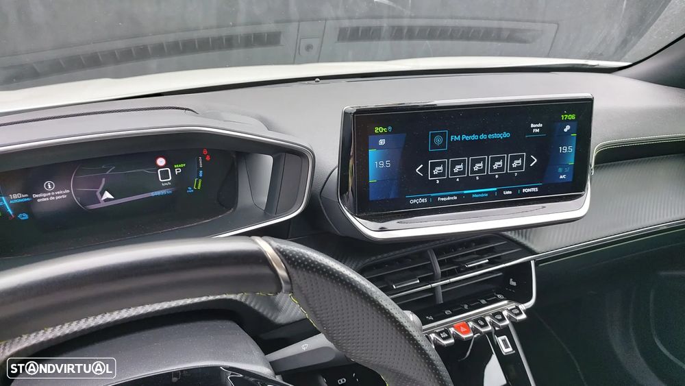 Peugeot e-2008 50 kWh GT Pack - 7