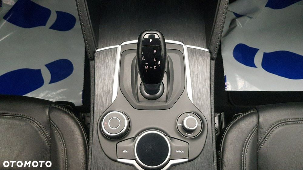 Alfa Romeo Stelvio - 26