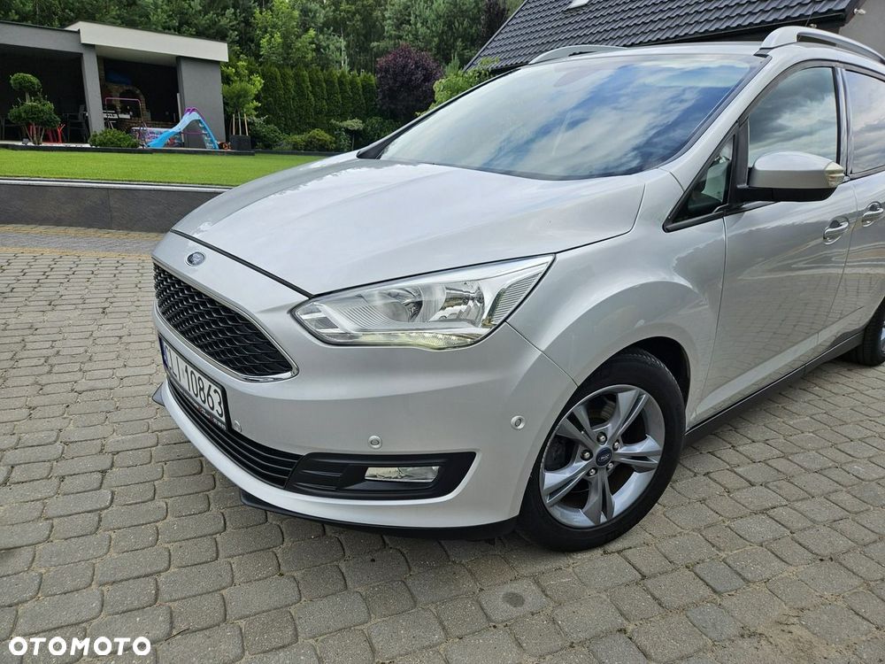 Ford Grand C-MAX - 19