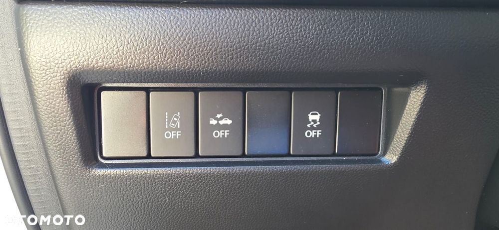 Suzuki Swift 1.2 Premium Plus CVT - 26