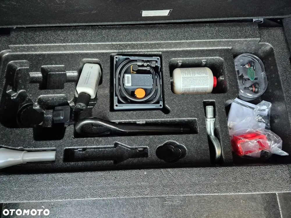 Land Rover Range Rover Evoque D150 S - 17