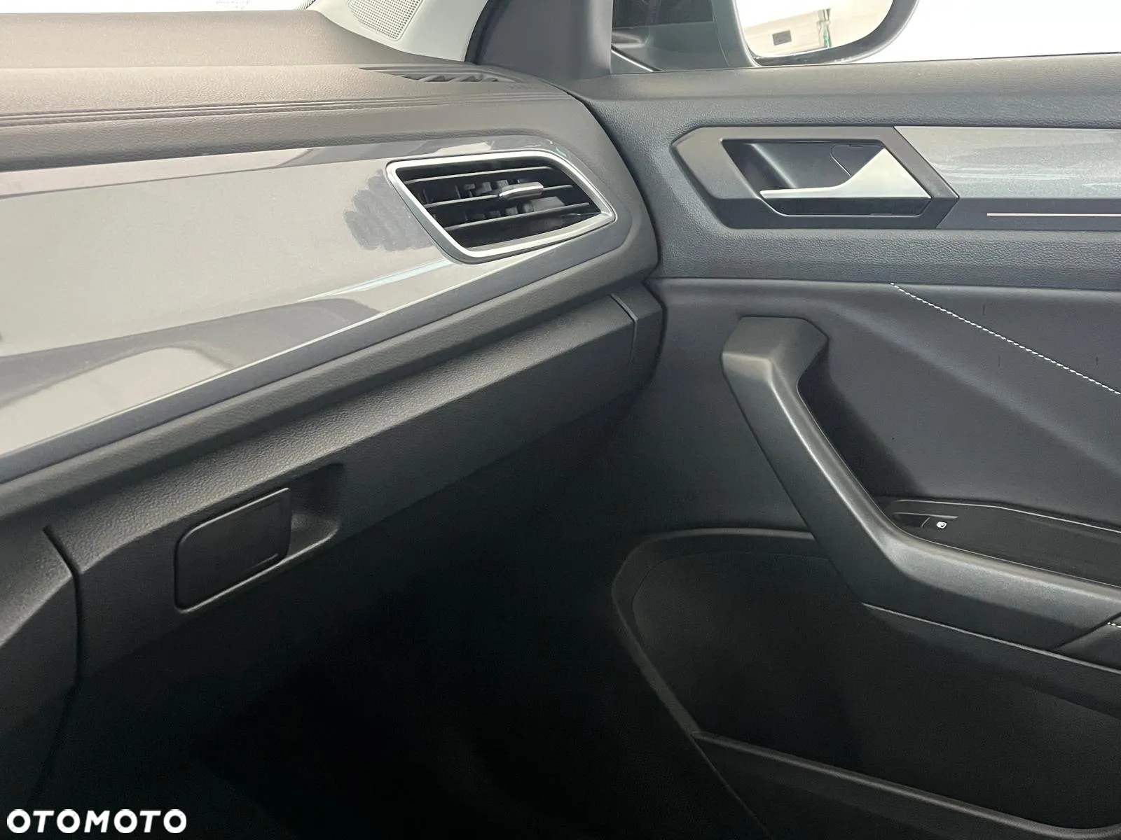 Volkswagen T-Roc 1.5 TSI Style DSG - 16