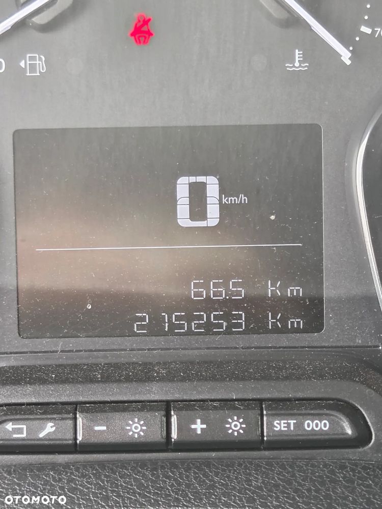 Opel Vivaro Long 3,1t Enjoy (bryg.) - 11