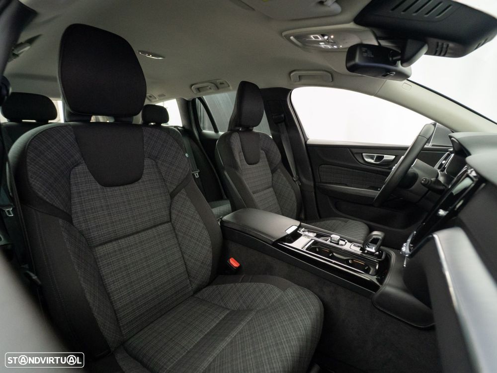 Volvo V60 2.0 T6 AWD TE Essential - 46