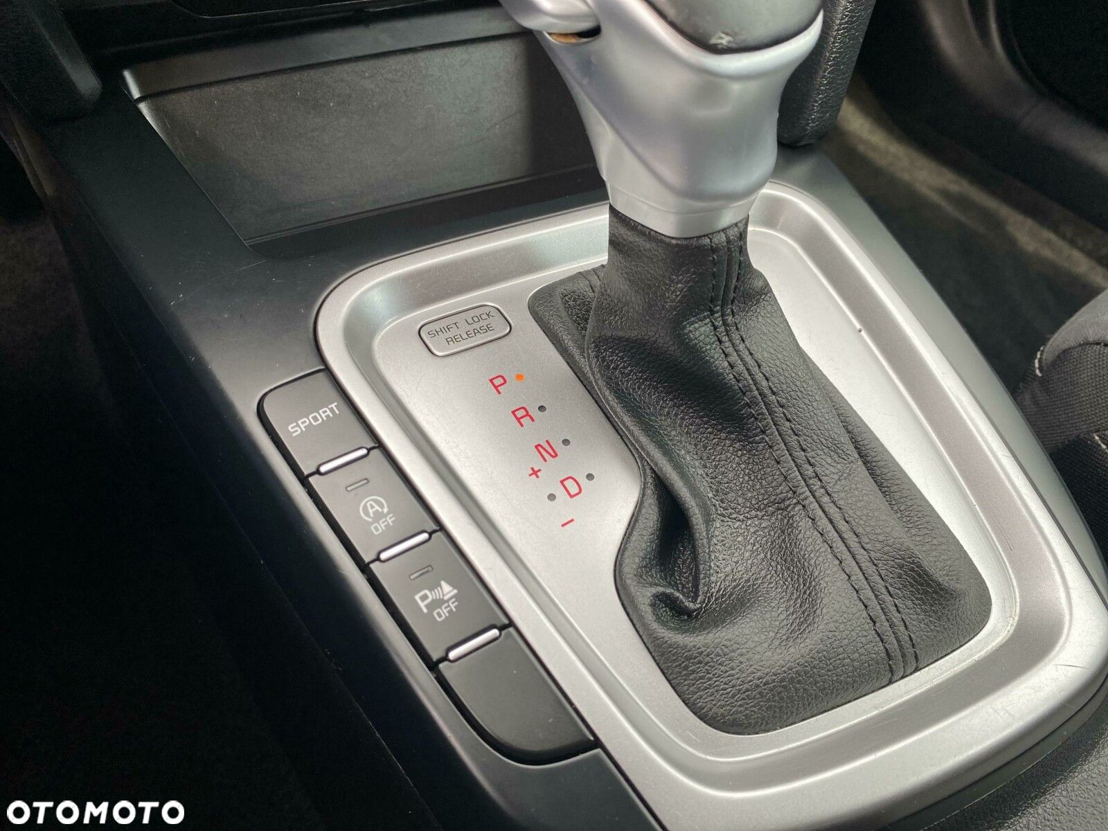 Kia Ceed - 22