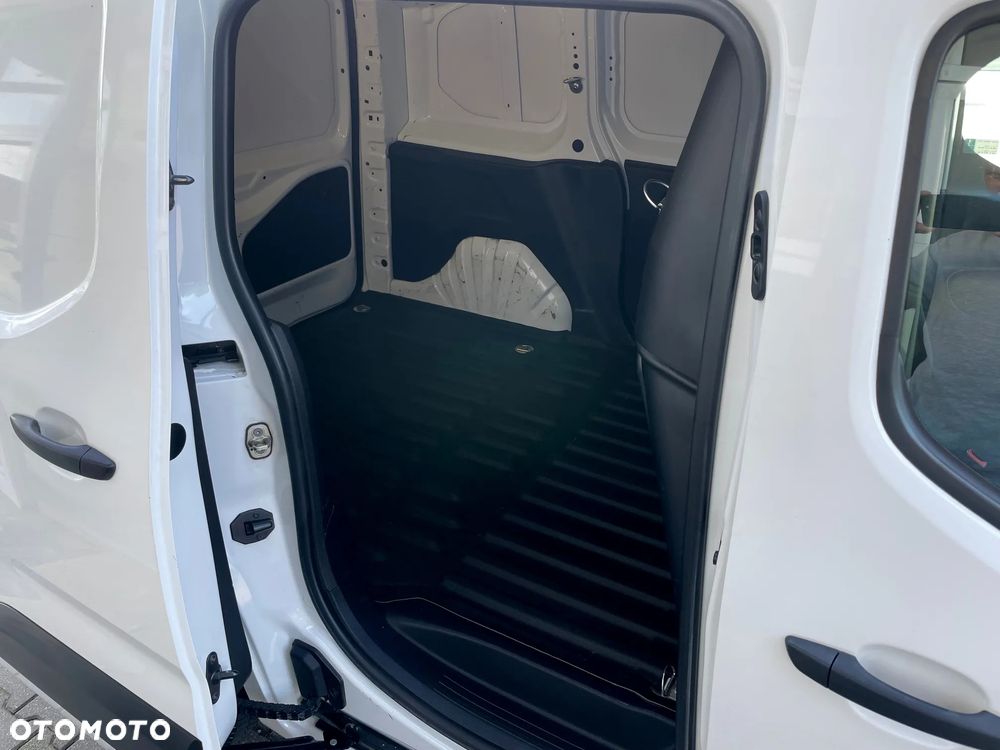 Citroën BERLINGO - 12