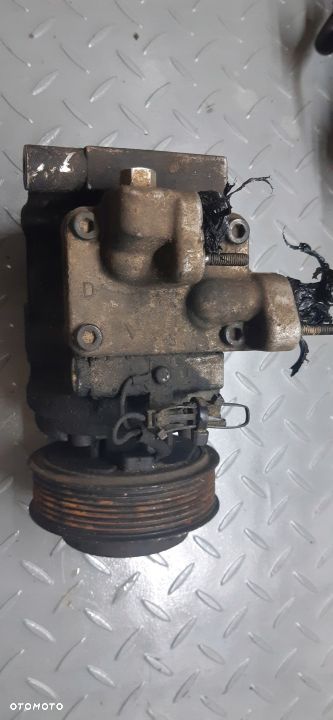 Kia Sorento 2.5 170 Sprężarka Klimatyzacji - 1