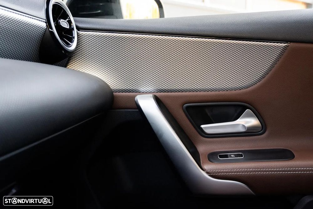 Mercedes-Benz A 180 Limousine d Progressive Aut. - 49