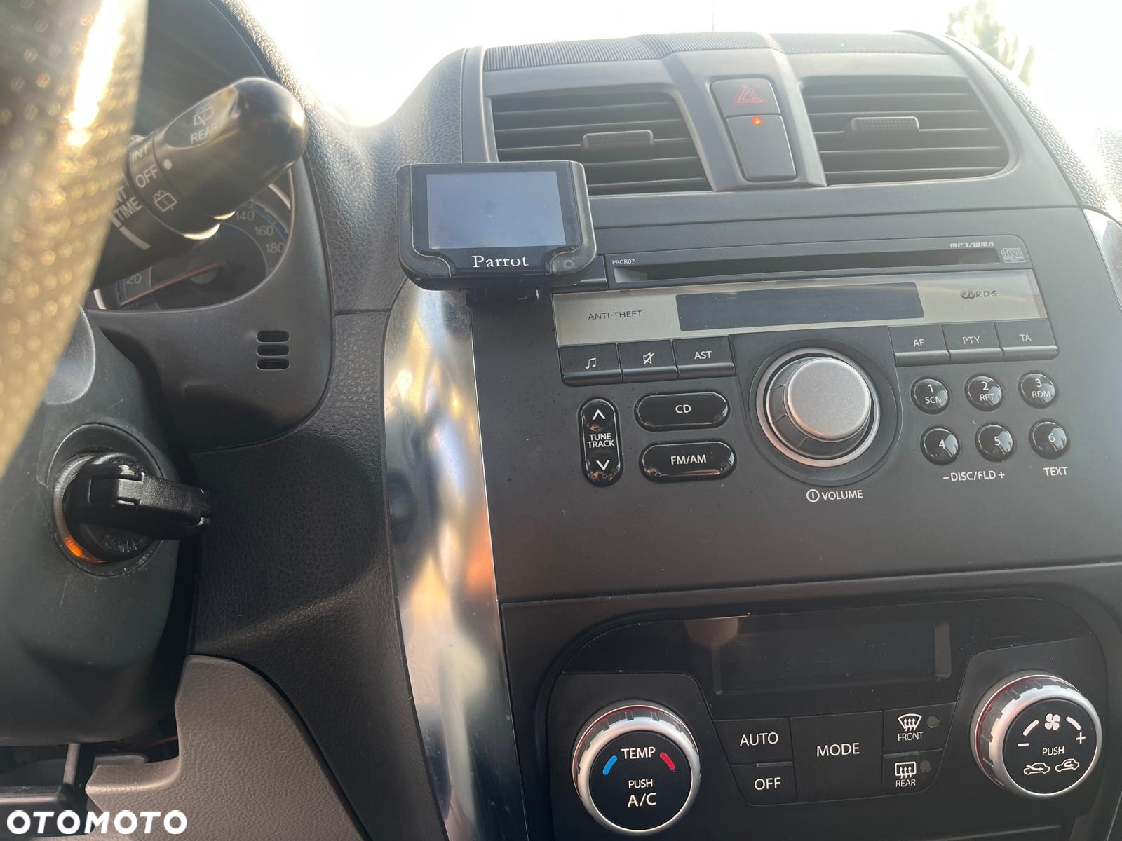 Suzuki SX4 1.6 Comfort - 9