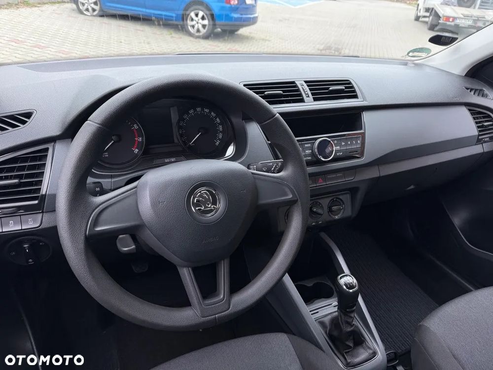 Skoda Fabia - 11
