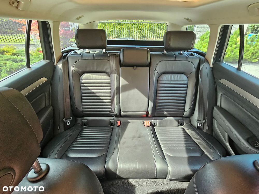 Volkswagen Passat 2.0 TDI 4Mot Elegance DSG - 10