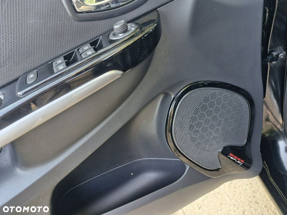 Renault Clio - 11