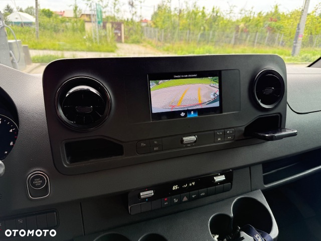 Mercedes-Benz Sprinter 319 4x4 ZG3 - 19