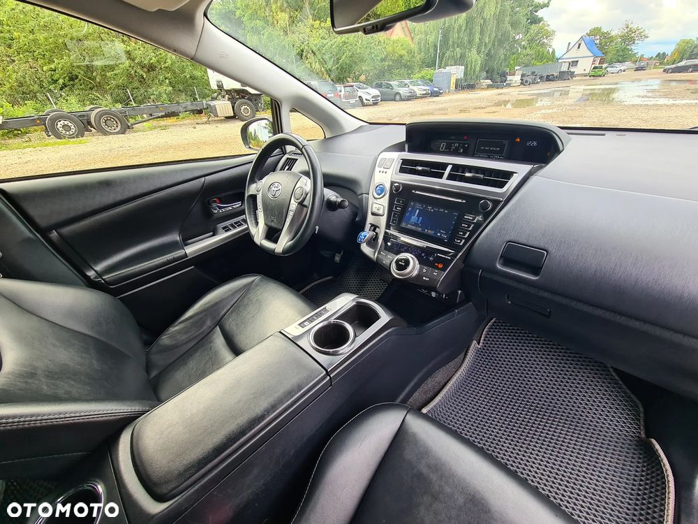Toyota Prius+ (Hybrid) Executive - 28