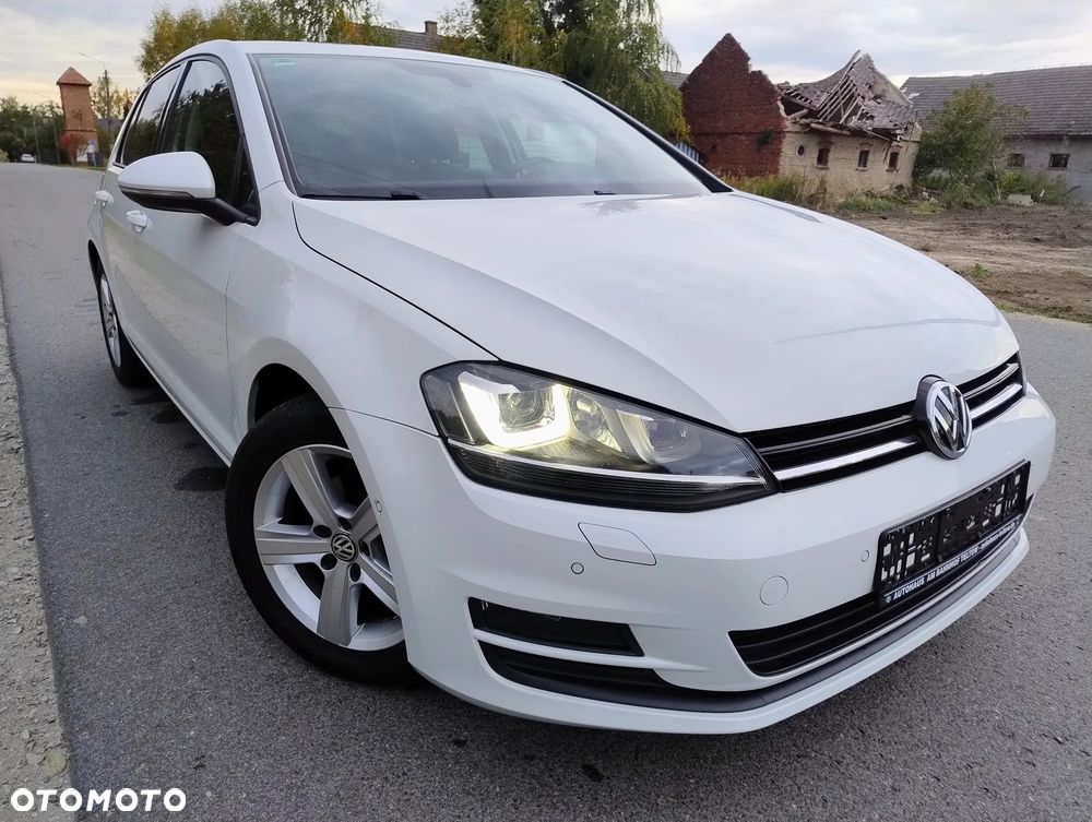 Volkswagen Golf - 26