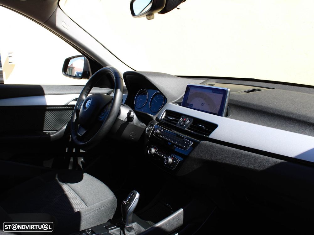 BMW X1 18 d sDrive Auto - 56