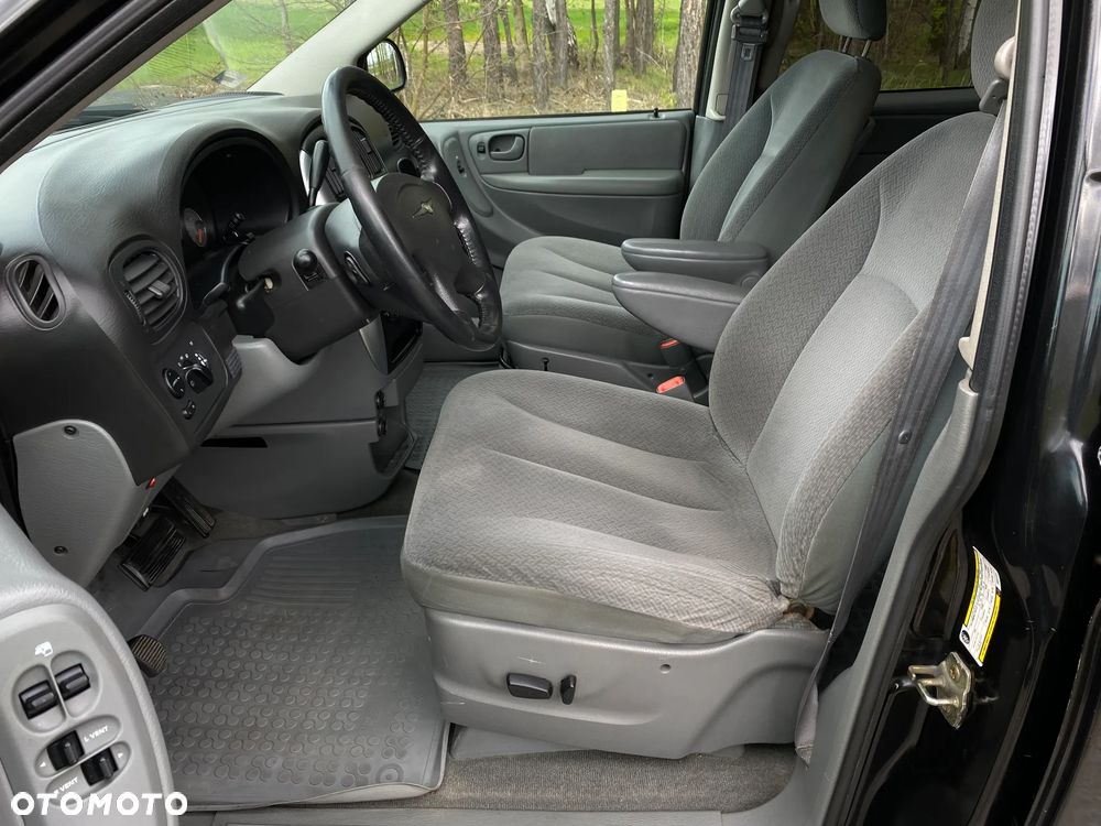 Chrysler Town & Country 3.8 - 12