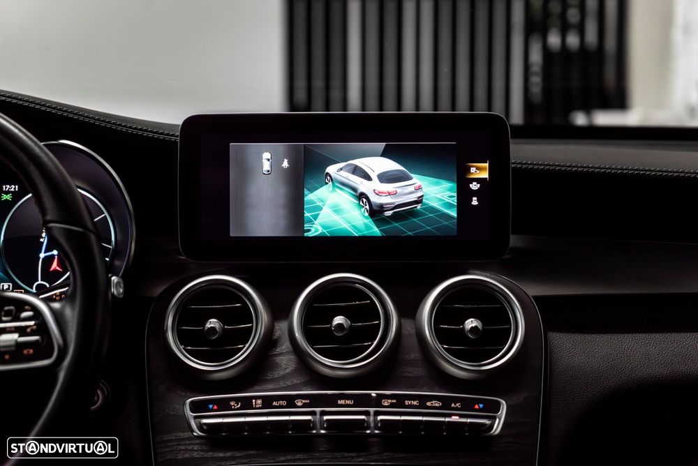 Mercedes-Benz GLC 220 d 4Matic - 24