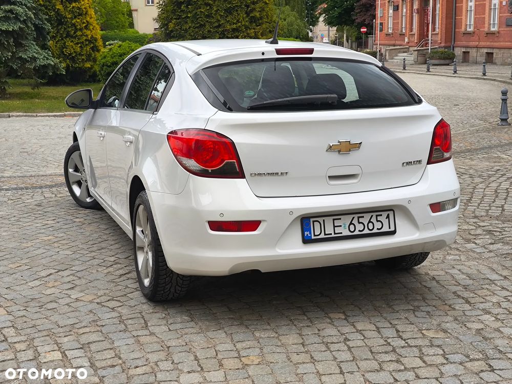 Chevrolet Cruze 1.8 LT+ - 16