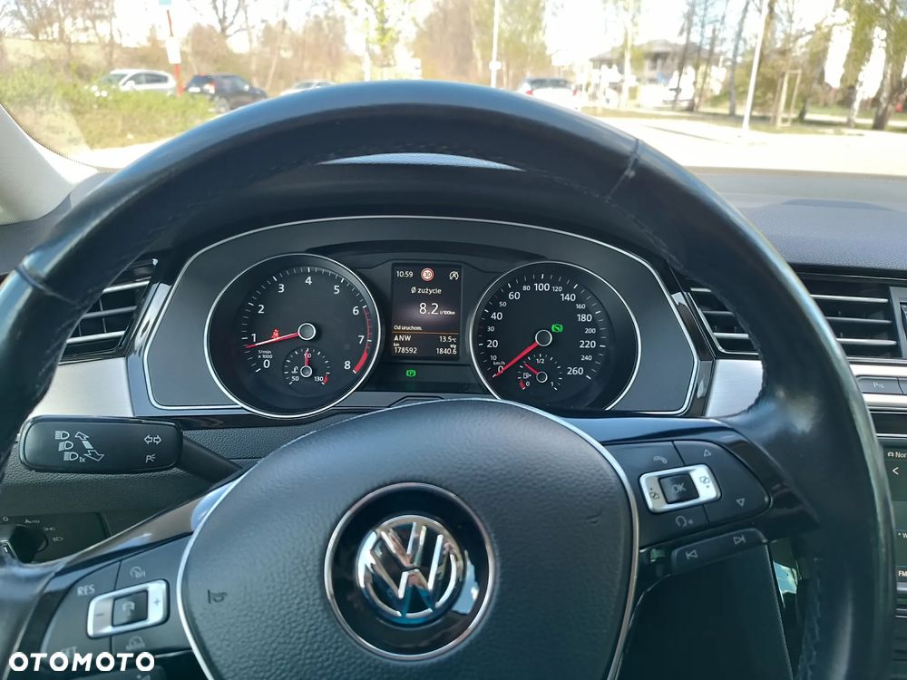 Volkswagen Passat 1.8 TSI BMT Highline DSG - 9
