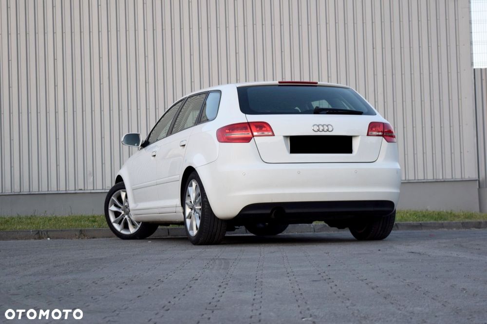 Audi A3 Sportback 1.6 S line Sportpaket plus - 10