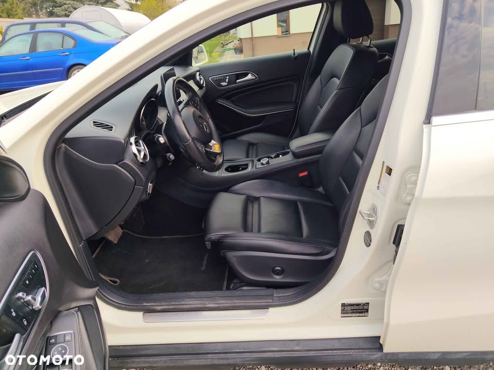 Mercedes-Benz GLA 250 7G-DCT Style - 8