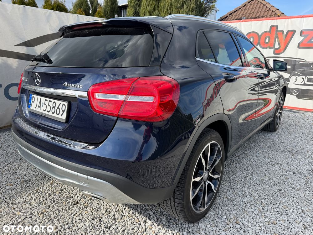 Mercedes-Benz GLA 250 4Matic 7G-DCT Edition 1 - 14