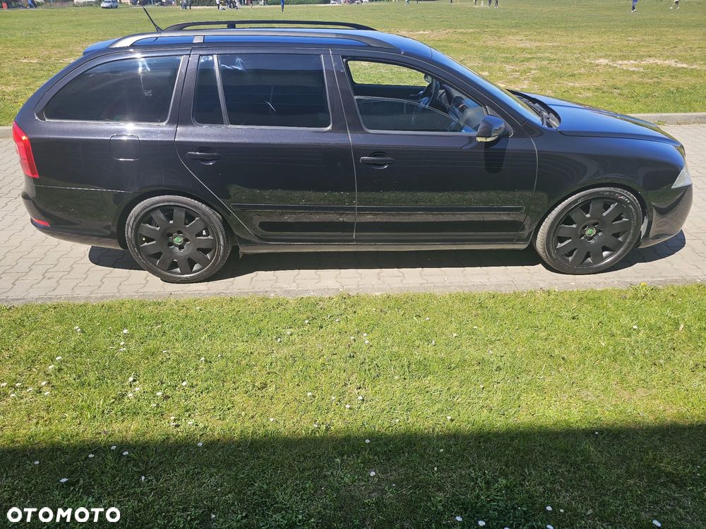 Skoda Octavia 2.0 TDI DPF RS - 7