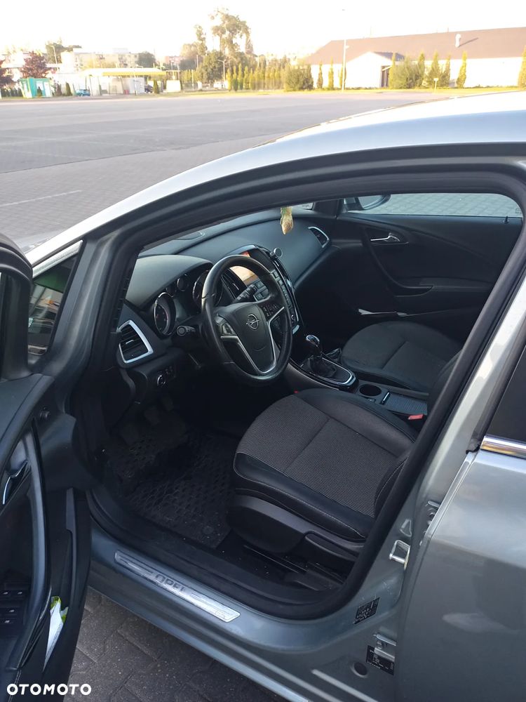 Opel Astra 1.4 T Cosmo - 6