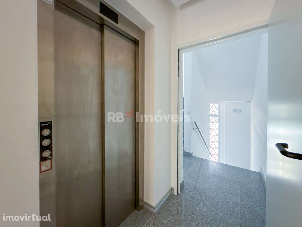 Apartamento T2+1 c/ Lugar de Estacionamento e Arrecadação, em Abrantes - Grande imagem: 4/34