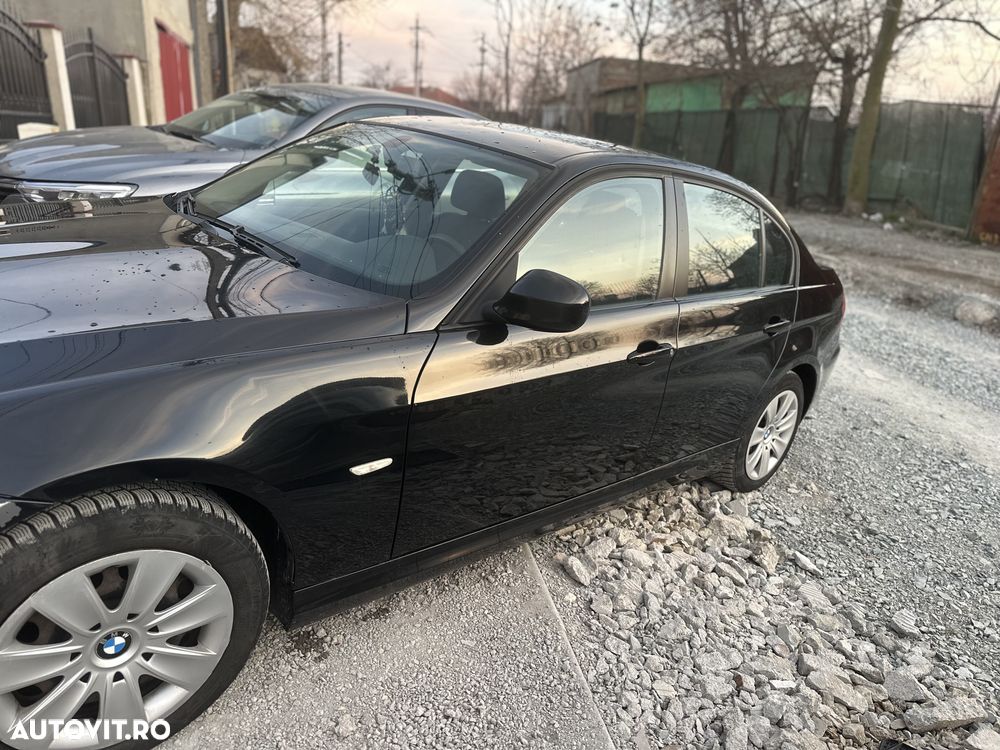 BMW 3 Series 2009 photo 3