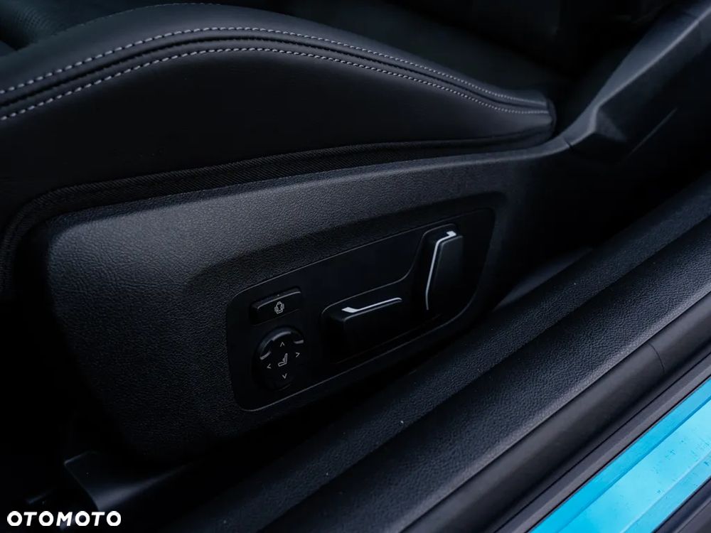 BMW M4 Competition M xDrive - 10