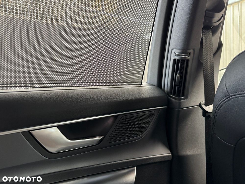 Audi A6 Allroad - 14