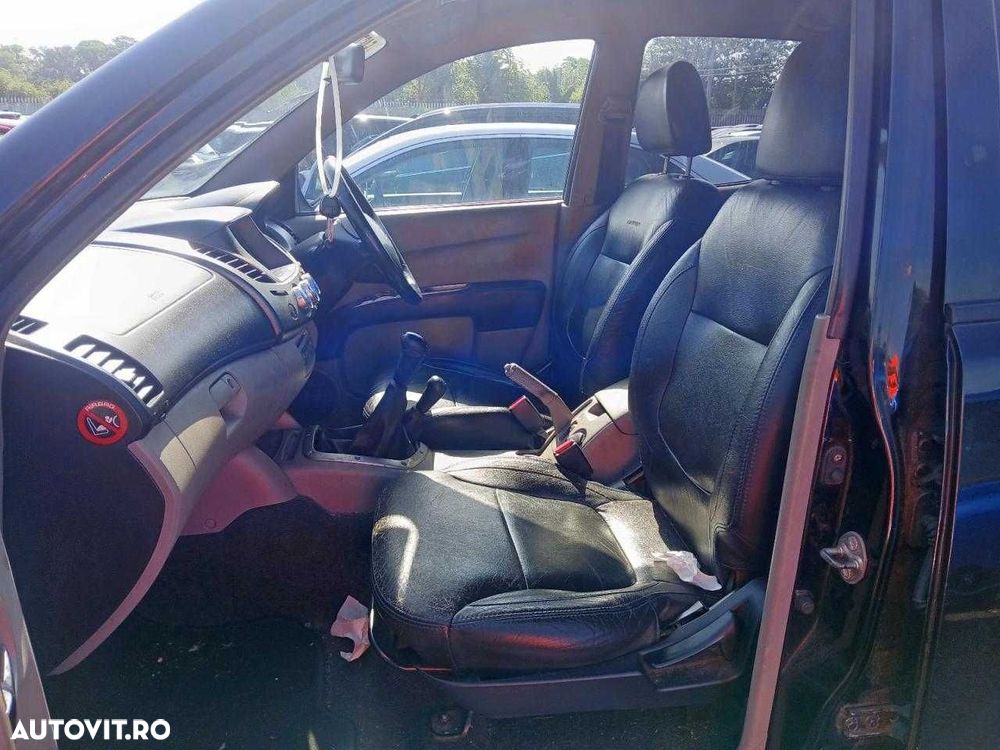 Dezmembrez Mitsubishi L200 2.5 Diesel 2007 - 6