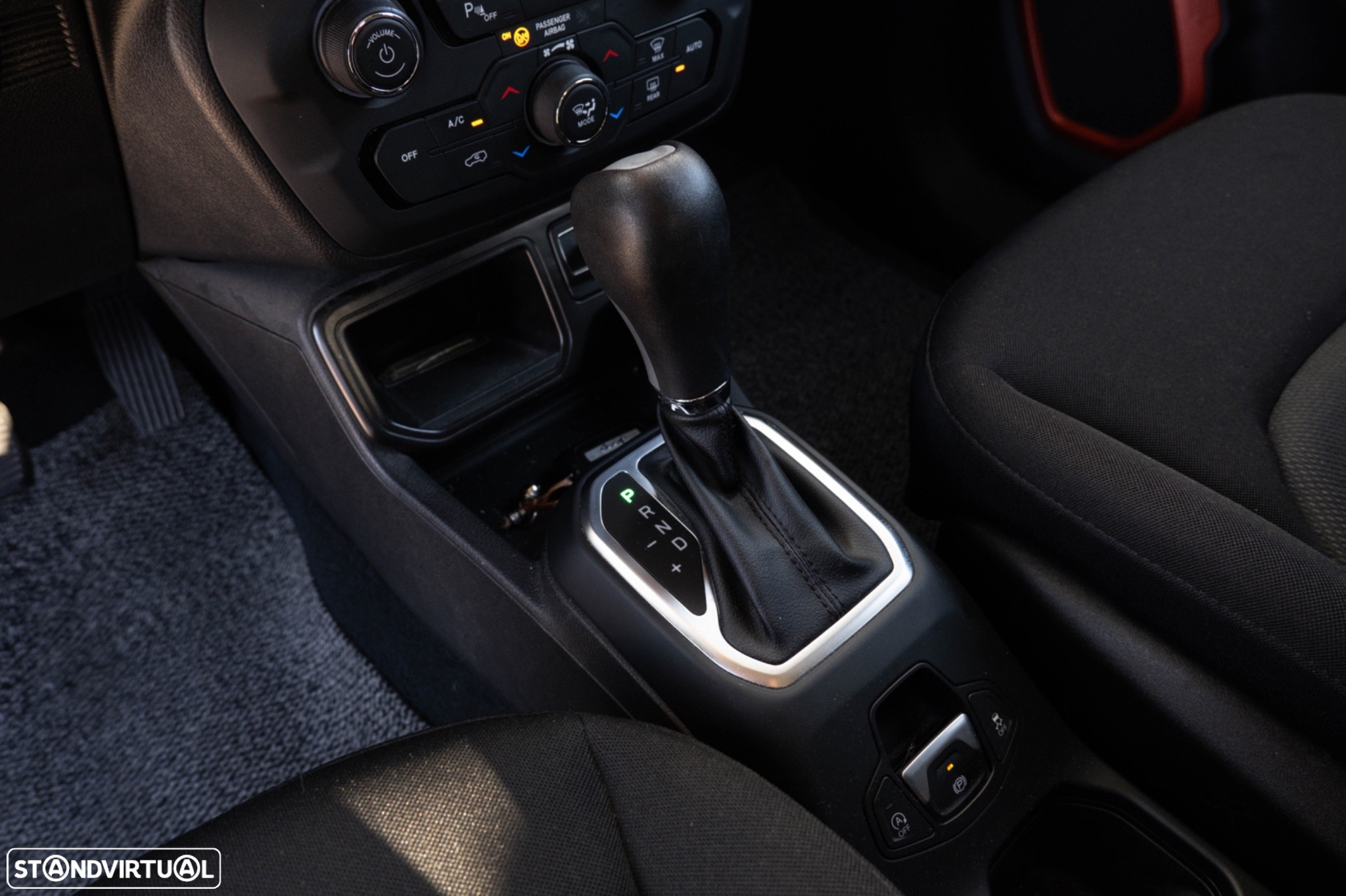 Jeep Renegade 1.3 T Orange Edition DCT - 22