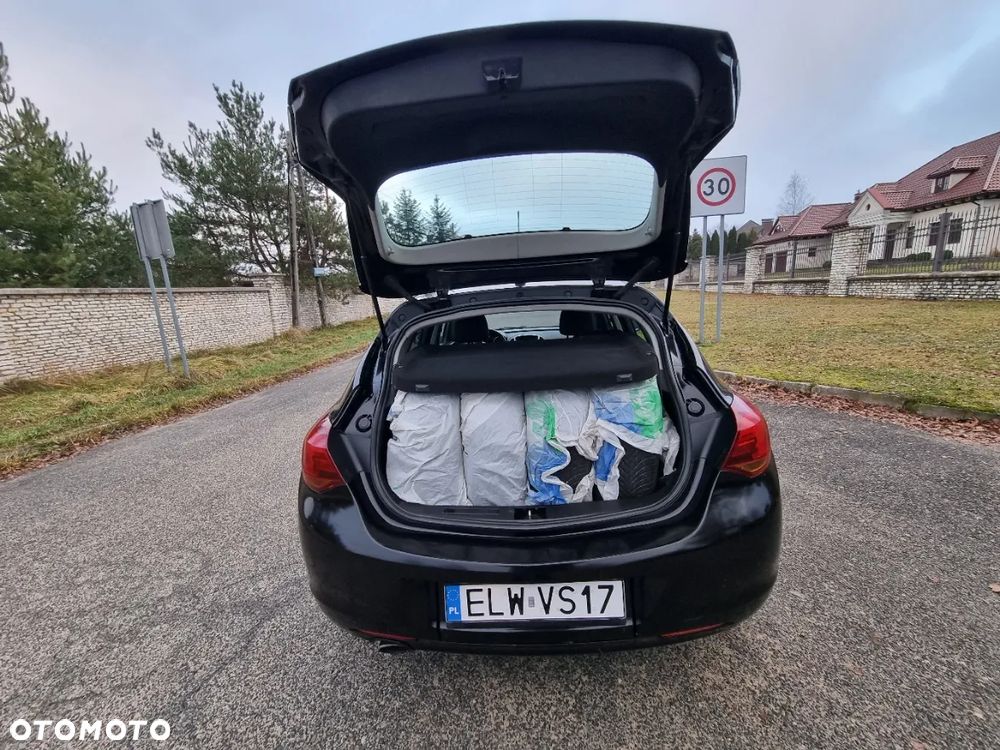 Opel Astra 1.4 T Sport S&S - 24