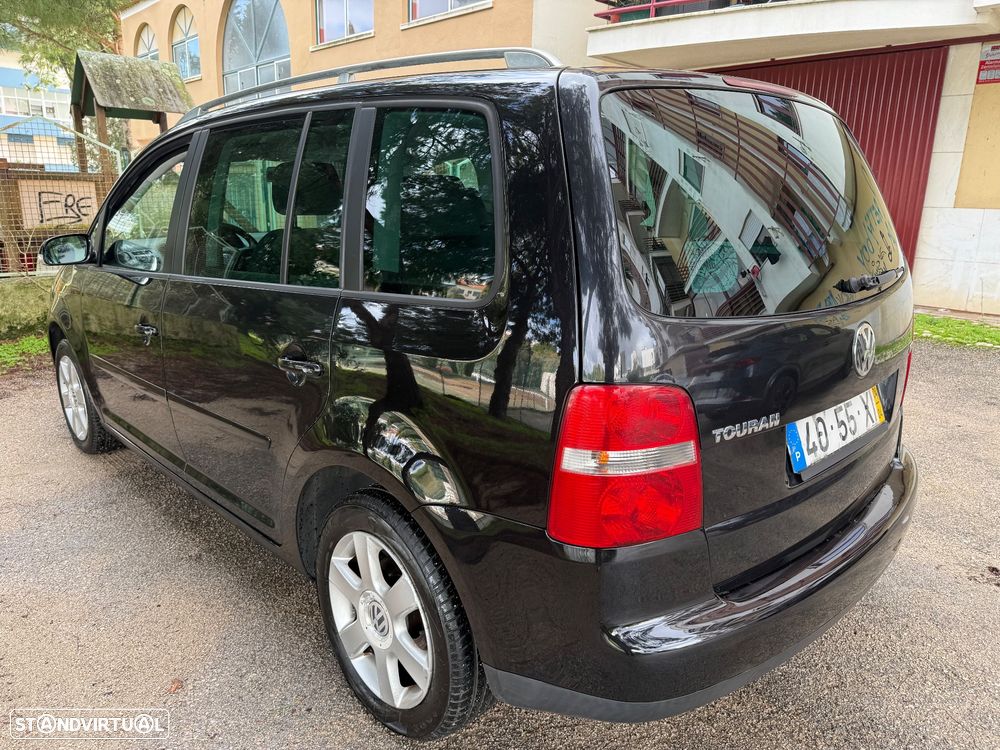 VW Touran 1.9 TDi Highline 7L - 4