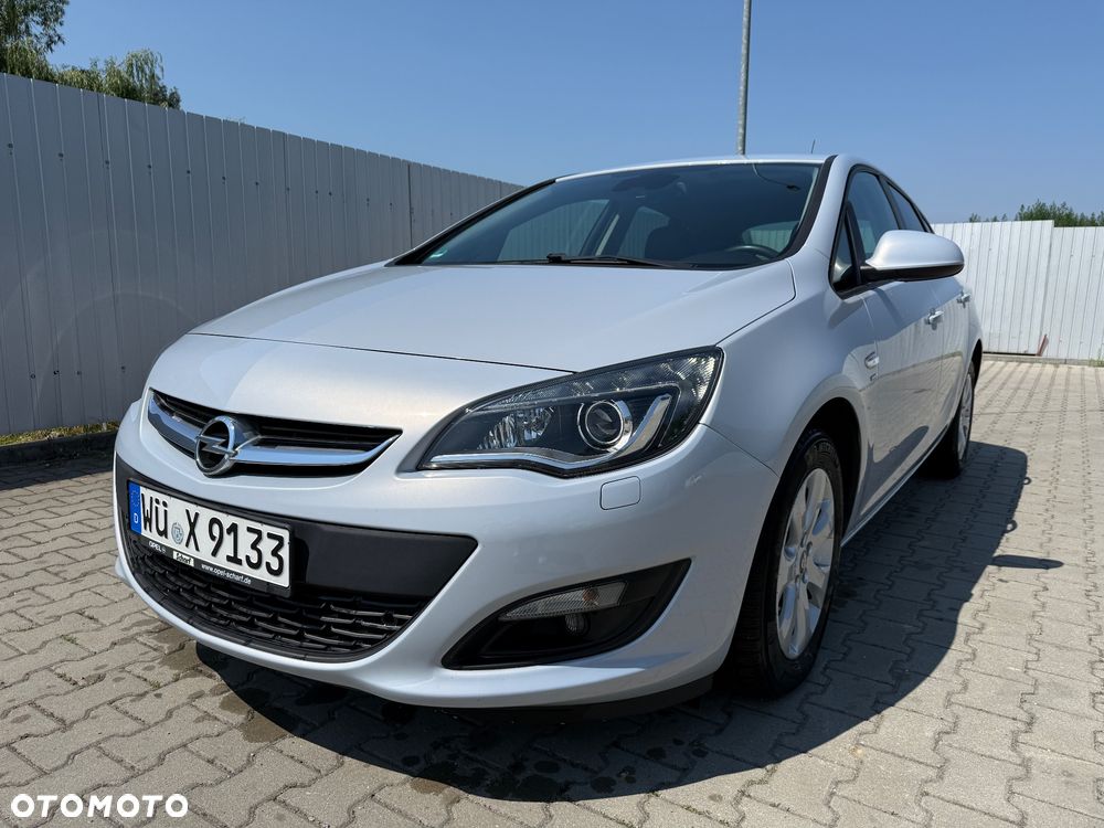 Opel Astra 1.4 T Energy EU6 - 11