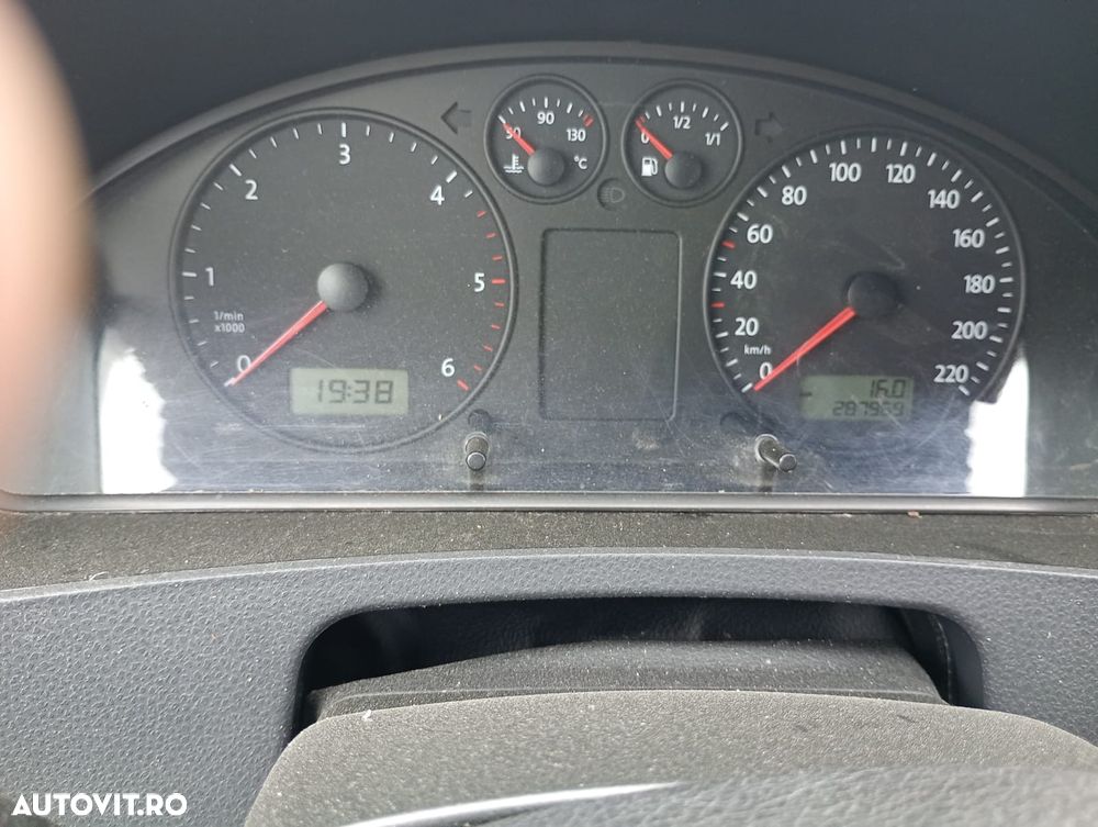 Volkswagen Transporter Shuttle Kurz - 5