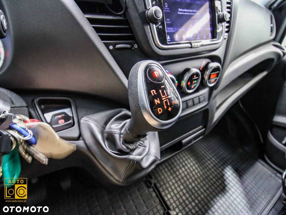 Iveco DAILY CHŁODNIA + MROŹNIA + AGREGAT x 2 + AUTOMAT - 21